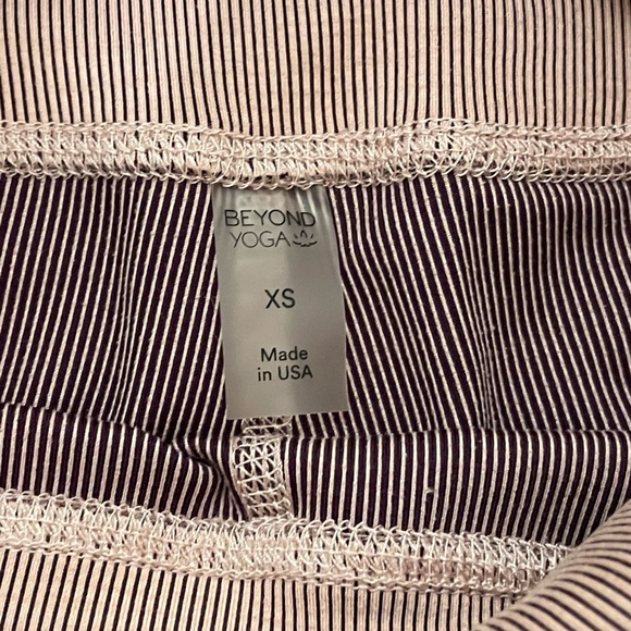 Beyond Yoga Ribbed Mauve Bike Shorts - Picture 14 of 14